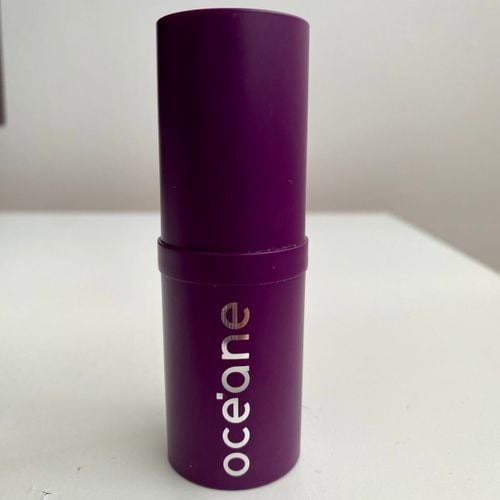blush stick berry kiss océane purple 14g
