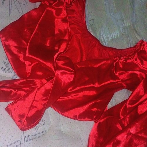 lote 4 peças femininas blusa saia e short