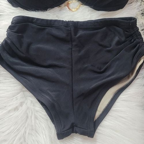 biquíni preto g